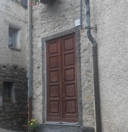 Ca' Du Barbe: Tra Le Alpi E Il Mare Villa Mendatica Dış mekan fotoğraf