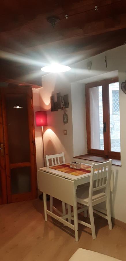 Ca' Du Barbe: Tra Le Alpi E Il Mare Villa Mendatica Dış mekan fotoğraf