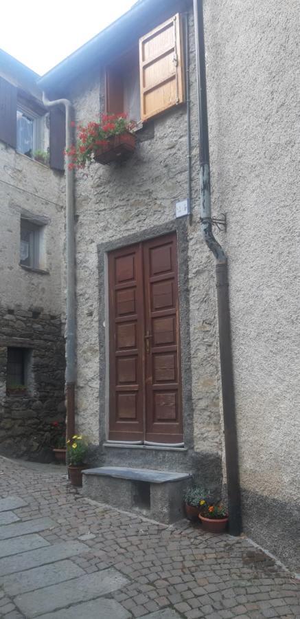 Ca' Du Barbe: Tra Le Alpi E Il Mare Villa Mendatica Dış mekan fotoğraf